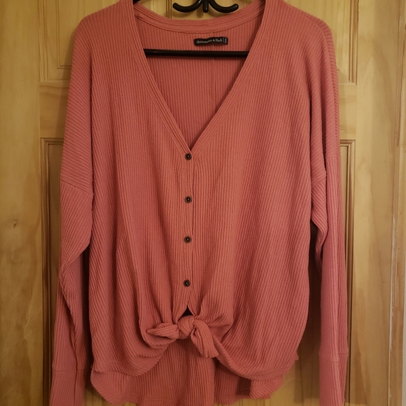 Abercrombie & Fitch knit top - Picture 1 of 5